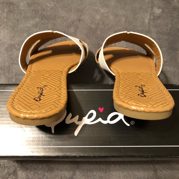 Qupid White Archer Slip-On Sandals - NIB Sz7.5 - Picture 4 of 8